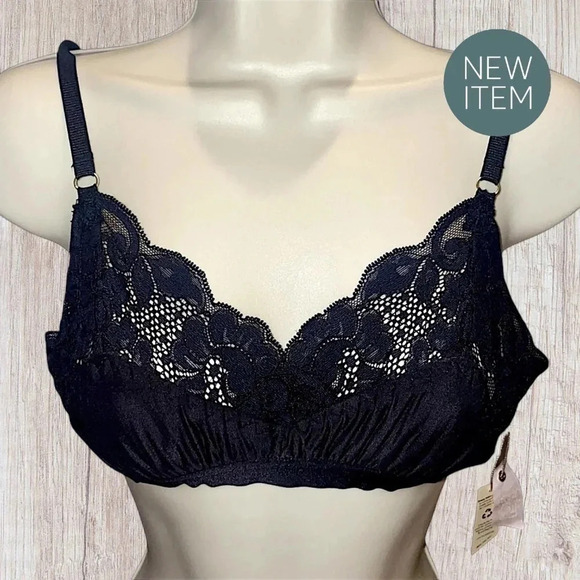 We are HAH (from Free People) LADIES LOUNGE BRALETTE | NOIR LINGERIE – BRA XS - Picture 3 of 4